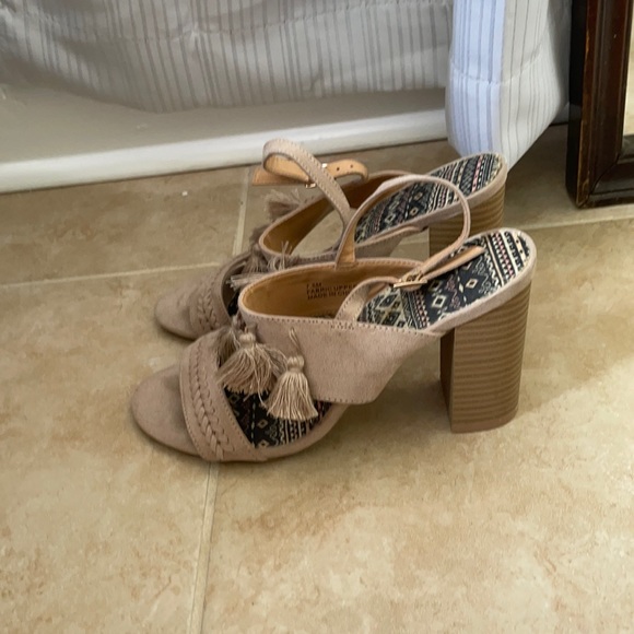 Altar'd State Heels - Picture 2 of 5